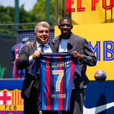 Dembele thừa nhận luôn muốn ở lại Barcelona 1