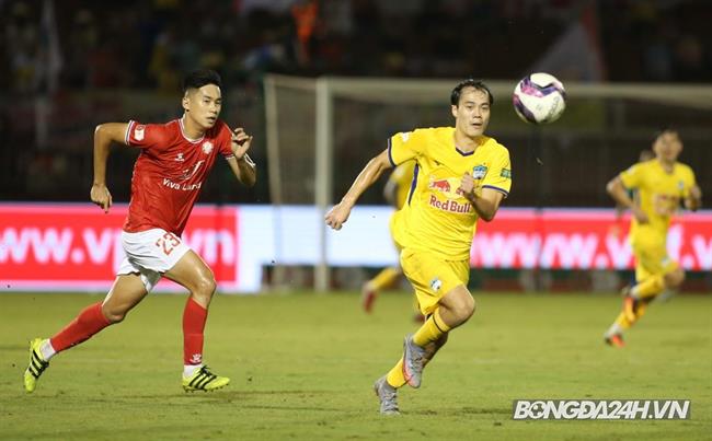 Vì sao Văn Toàn không được đá penalty trước CLB TPHCM 1