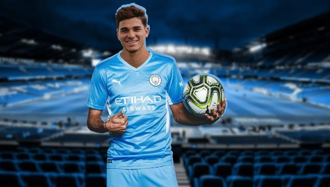 Pablo Zabaleta khen ngợi Julian Alvarez Pablo Zabaleta khen ngoi Julian Alvarez