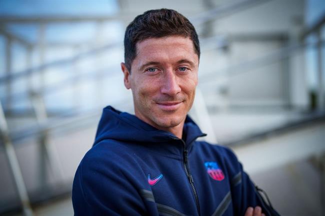 Sức hút đáng kinh ngạc của Lewandowski khi đến Barca 1
