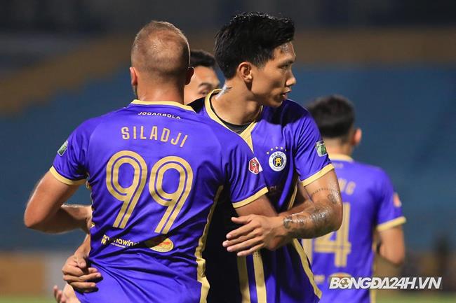 HLV Hà Nội: Đội ngũ y tế khuyến cáo Văn Hậu có thể đá đến phút 60