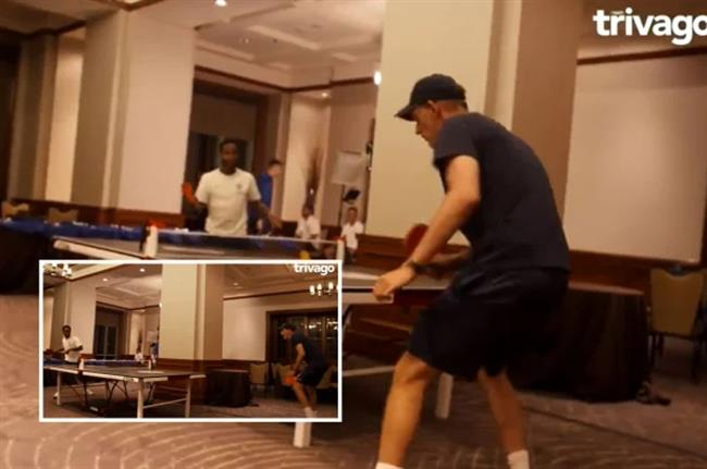 VIDEO: Thomas Tuchel gạ Raheem Sterling chơi bóng bàn và cái kết