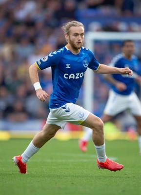 Tom Davies