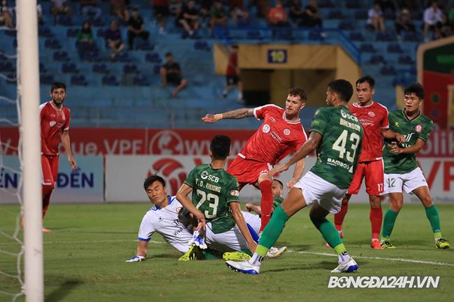 HLV TP.HCM đăng bài ẩn ý, đội bóng của Bùi Tiến Dũng sắp có biến?