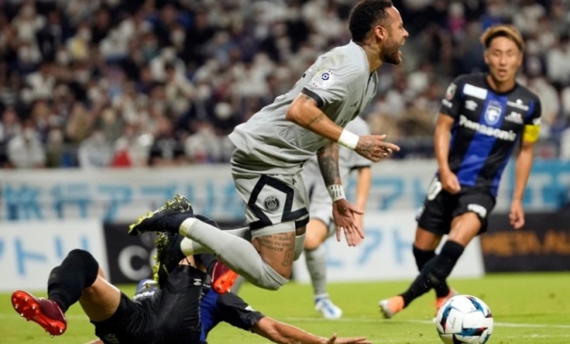 Bị tố ăn vạ kiếm penalty, Neymar phản ứng thế nào? giải pháp pen