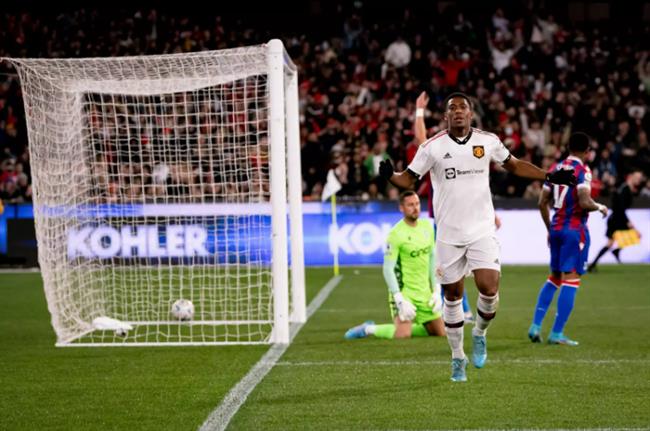 Anthony Martial tiếp tục đẩy MU vào thế khó 1 Anthony Martial tiếp tục đẩy MU vào thế khó 1