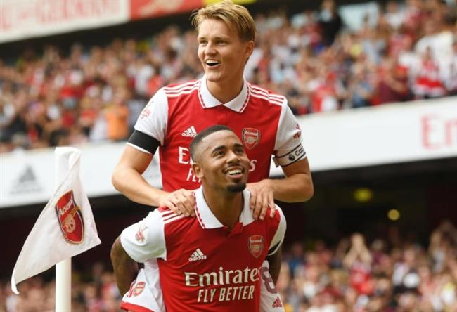 Đội trưởng Arsenal thừa nhận không quan tâm tới Man City