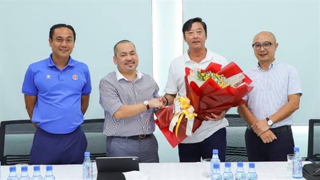 Lê Huỳnh Đức tái ngộ Kiatisuk ở vòng 11 VLeague 2022 1