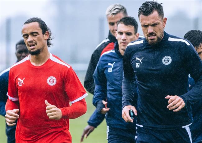 Trận đấu của đội Quang Hải được chọn làm tâm điểm ở Ligue 2