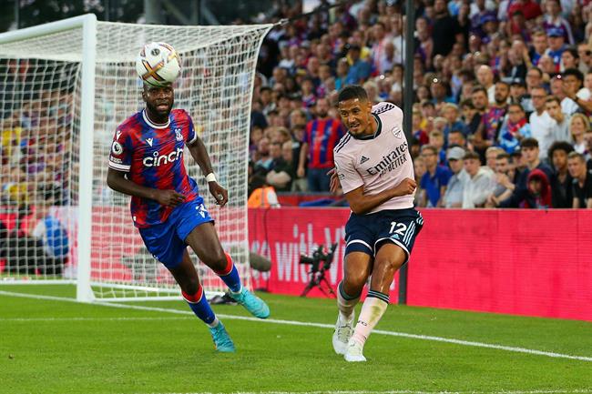 Ngả mũ trước Ben White và William Saliba