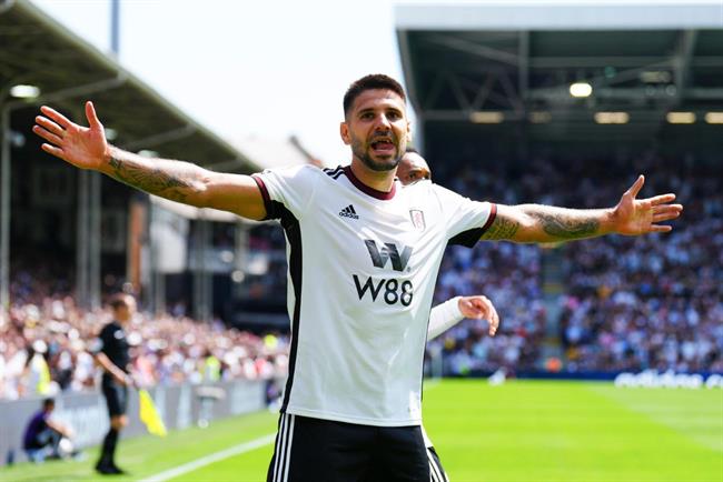Cây săn bàn Aleksandar Mitrovic và mối lương duyên với Fulham