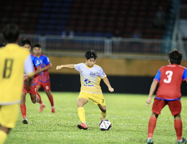 Mưa bàn thắng xuất hiện trong ngày khai màn vòng chung kết U15 Quốc gia - Next Travel 2022