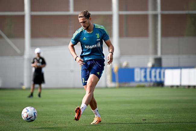 Điểm tin tối 9/8: MU đàm phán với mẹ Rabiot 