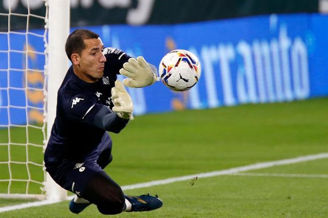 Joel Robles