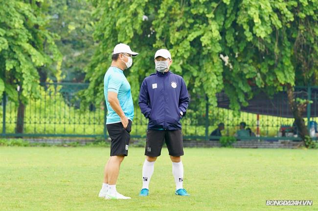 Hà Nội FC có món quà đặc biệt dành tặng HAGL 2