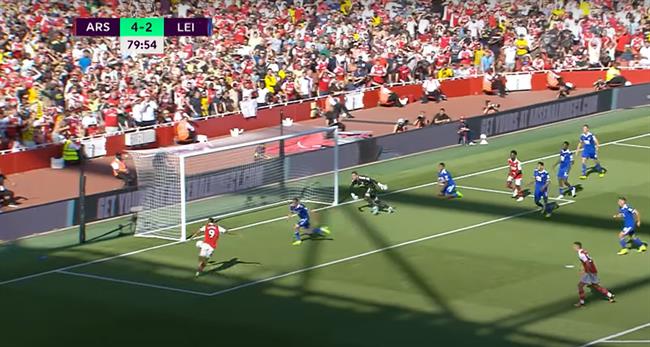 Mikel Arteta lên tiếng về tình huống phản lưới nhà của Saliba