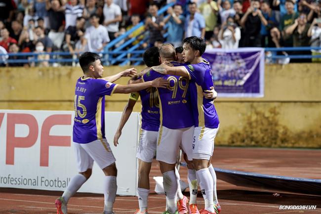 CLB Hà Nội vô địch lượt đi và dấu ấn của HLV Chun Jae Ho 2 CLB Hà Nội vô địch lượt đi và dấu ấn của HLV Chun Jae Ho 2