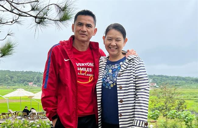 HLV Kiatisuk được tiếp doping trước giai đoạn lượt về V-League 2022