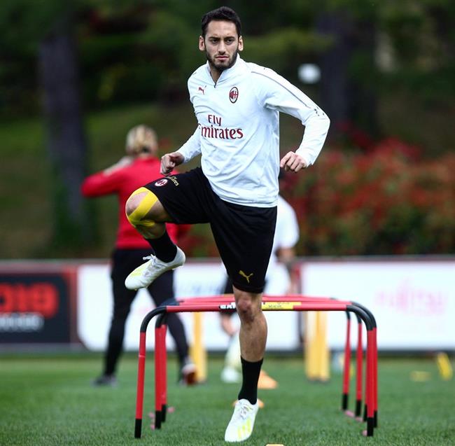 Hakan Calhanoglu