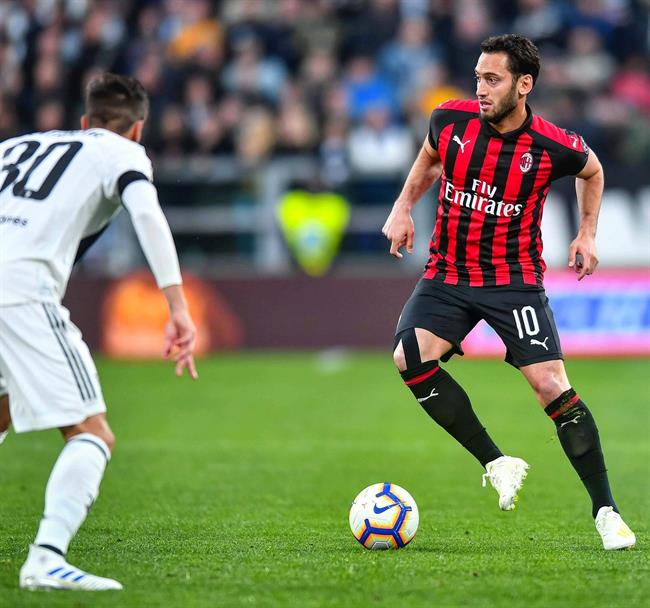 Hakan Calhanoglu