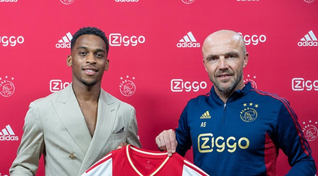 CHÍNH THỨC: MU hết hy vọng chiêu mộ Jurrien Timber