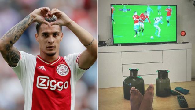 Antony theo dõi chiến thắng của MU trước Liverpool