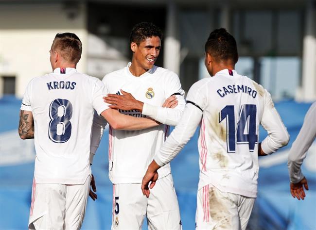 Toni Kroos ủng hộ quyết định gia nhập MU của Casemiro 1