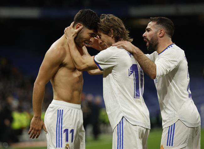 Sau Casemiro, MU tính chiêu mộ thêm ngôi sao của Real Madrid