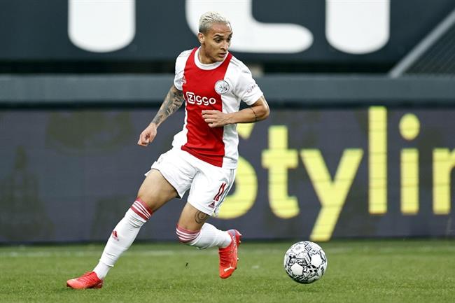 Antony nhan 200.000 bang/tuan o MU