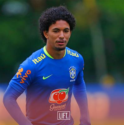 Douglas Luiz