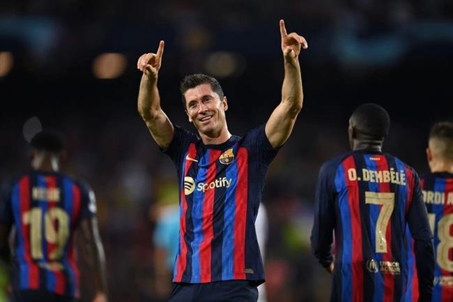 Xavi thừa nhận không biết dùng từ gì để khen Lewandowski 1 Xavi thừa nhận không biết dùng từ gì để khen Lewandowski 1