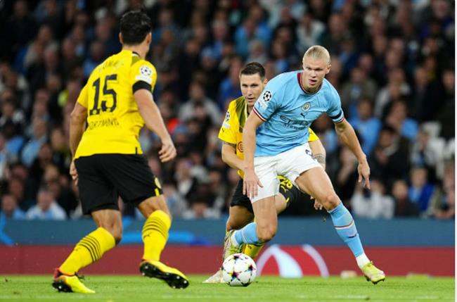 Erling Haaland lại ghi bàn, Man City ngược dòng đẳng cấp trước Dortmund 4