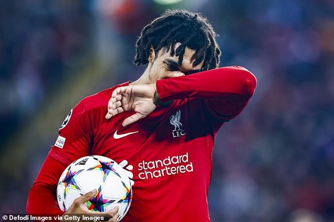Alexander-Arnold nghi ngờ Liverpool