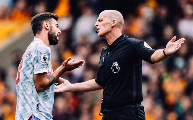 Bruno Fernandes khẳng định thích tranh cãi với trọng tài