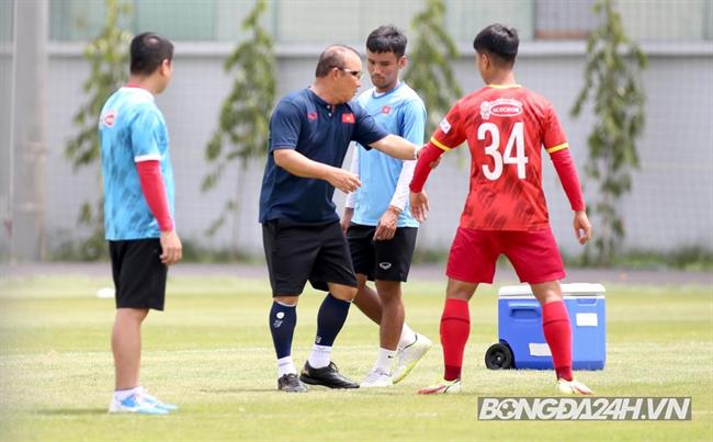 Báo Hàn: Thầy Park muốn tặng món quà cuối cùng cho bóng đá Việt Nam