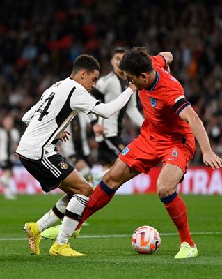Harry Maguire khiến Anh phải nhận 11m trước Đức