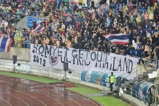 CĐV Thái Lan đòi sa thải Chủ tịch LĐBĐ Somyot CdV Thai Lan doi sa thai Chu tich LdBd Somyot