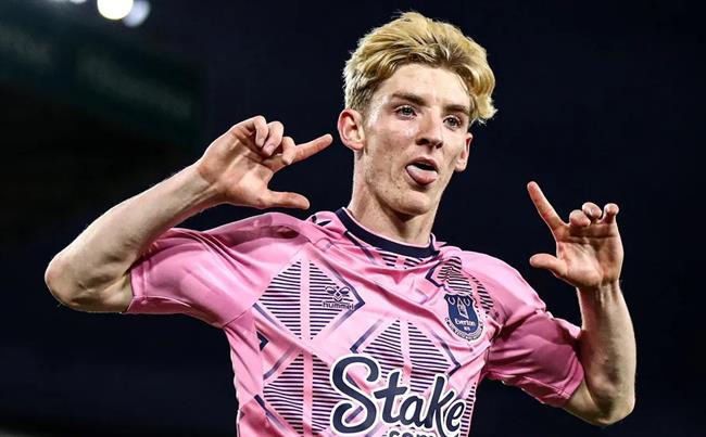 Anthony_Gordon_Everton_2022-23