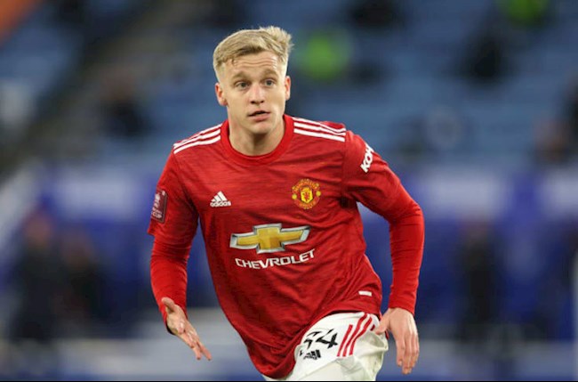 MU nhận được 2 lời đề nghị cho Van de Beek và Eric Bailly
