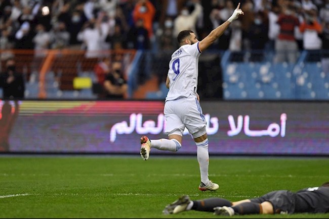 Benzema tiếp tục tỏa sáng