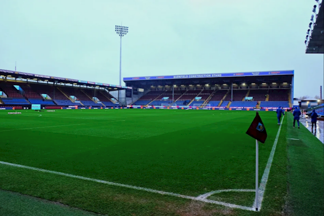 Hoãn trận Burnley vs Watford lần thứ 2 Hoãn trận Burnley vs Watford lần thứ 2