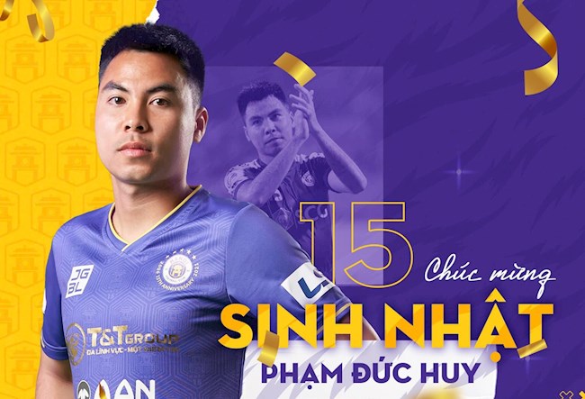 Đội tuyển Việt Nam mừng sinh nhật Đức Huy