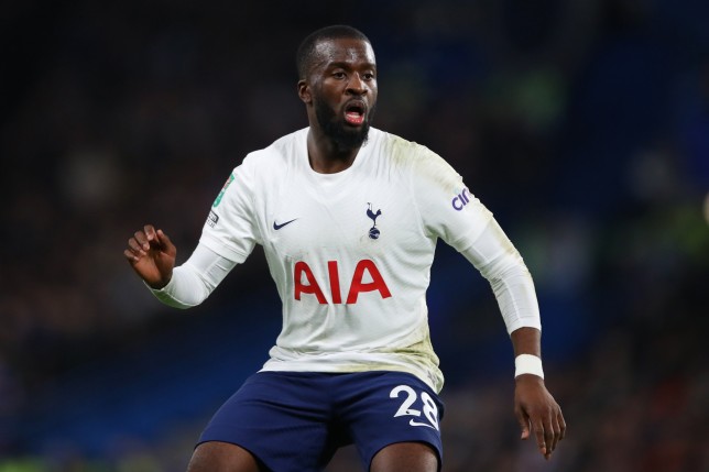 Ndombele trên đường gia nhập PSG