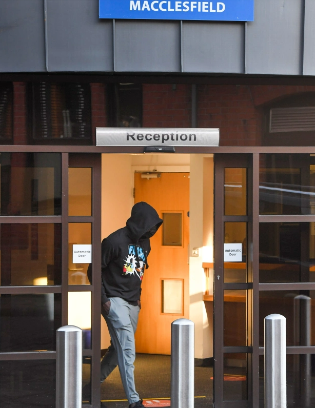 Hình ảnh mới nhất của Mendy Hình ảnh mới nhất của Mendy