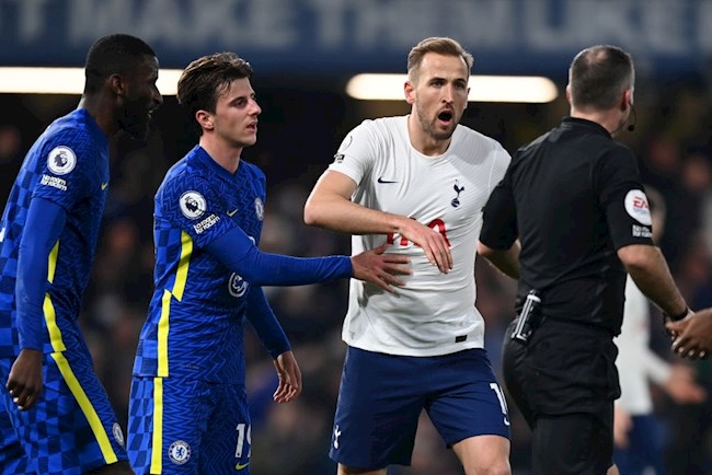 Tranh cãi quanh bàn thắng bị từ chối của Harry Kane trước Chelsea