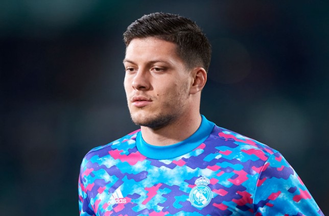 Arsenal hỏi mượn Luka Jovic