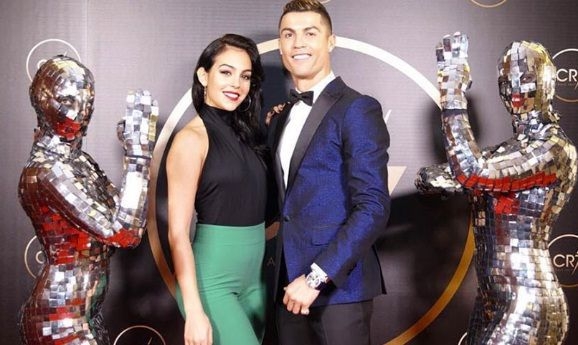 Georgina Rodriguez tiết lộ lần đầu đến nhà của Ronaldo Georgina Rodriguez tiết lộ lần đầu đến nhà của Ronaldo