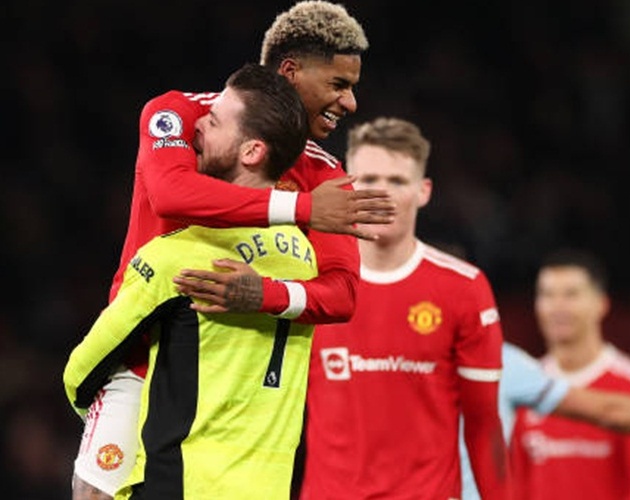 Jamie Redknapp dự đoán MU kết thúc trong Top 4 NHA mùa này hình ảnh