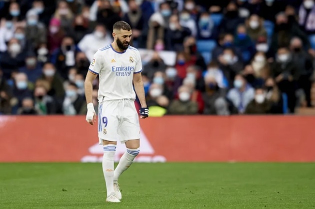 Real Madrid nguy cơ mất Benzema ở trận Siêu kinh điển 1