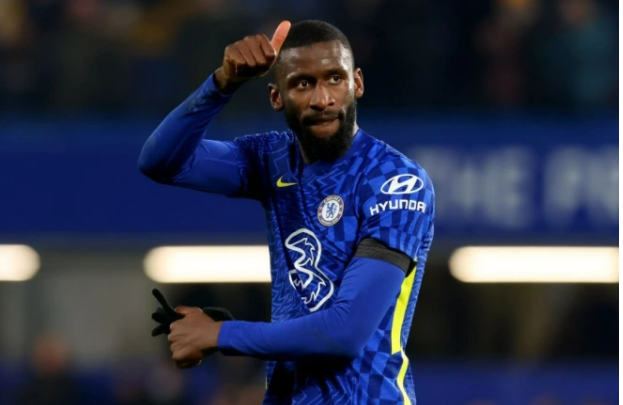 Rudiger khiến 2 người đàn ông bị bắt Rudiger khiến 2 người đàn ông bị bắt